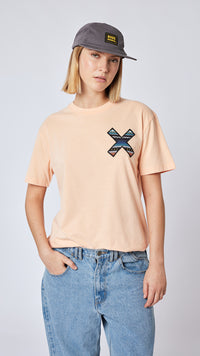 APRICOT CLASSIC TEE