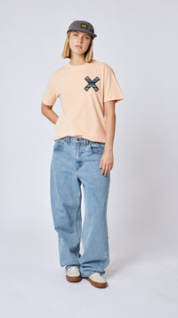 APRICOT CLASSIC TEE