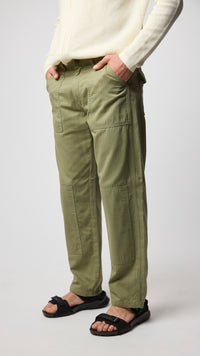 IGUANA GREEN PATCHED STRAIGHT PANT