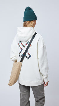 HOODIE KARMA BLANCO ROTO