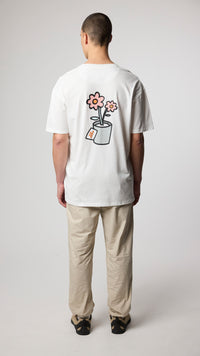 WHITE POT TEE